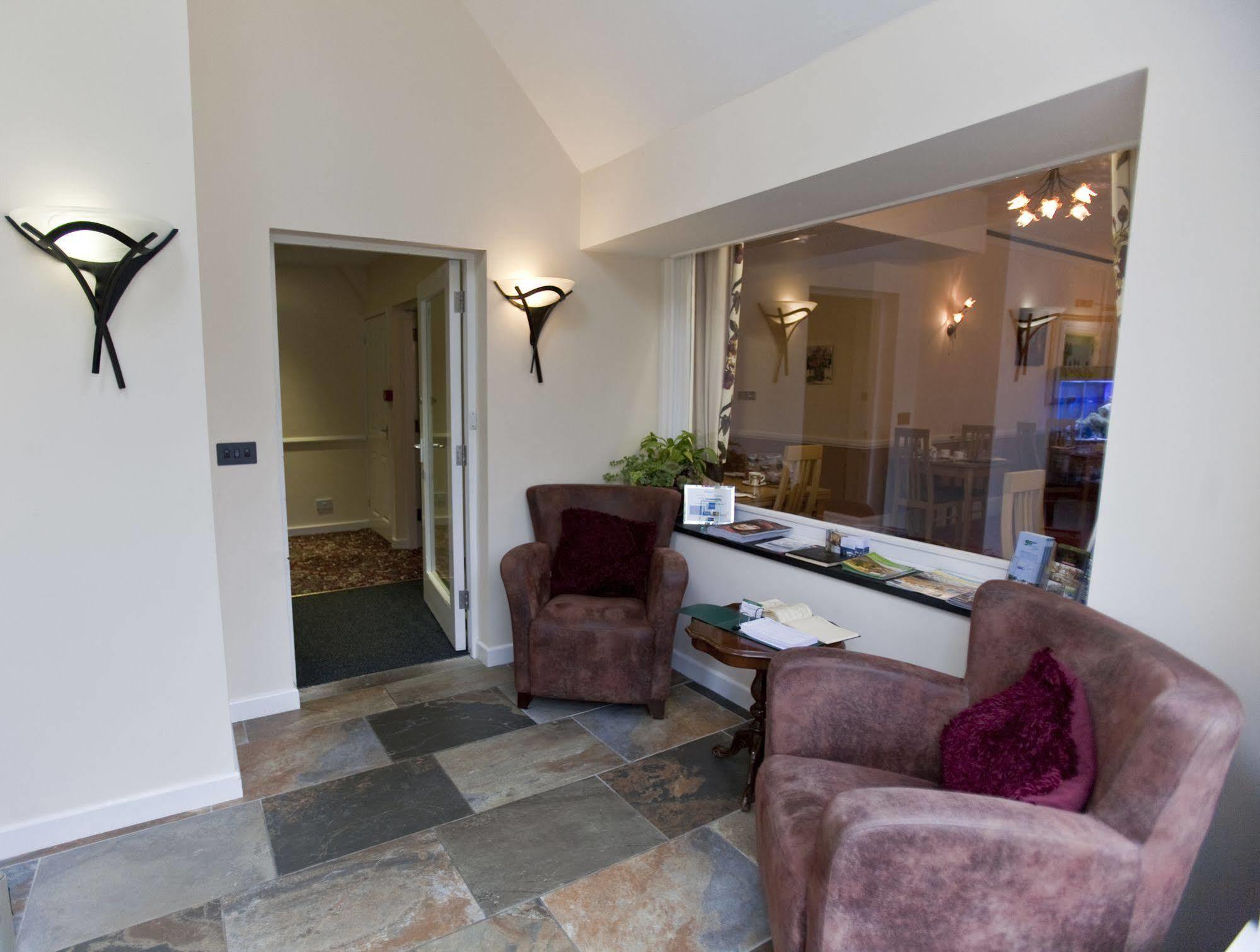 Hawksmoor Guest House Уиндермер Екстериор снимка